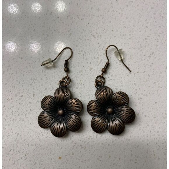 Bronze Tone Flower Dangling Earrings Womens - Picture 1 of 2